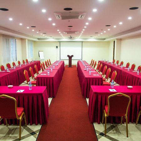 Admas Grand Hotel Entebbe Extérieur photo